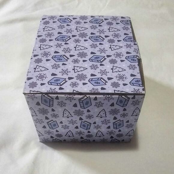 Owlcrate New Toni Morrison oversized ceramic mug - Picture 10 of 12